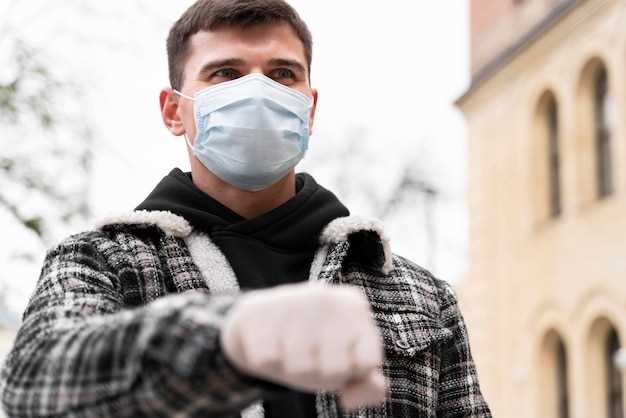 Может ли бывший больной ветрянкой человек заражать других вирусом?